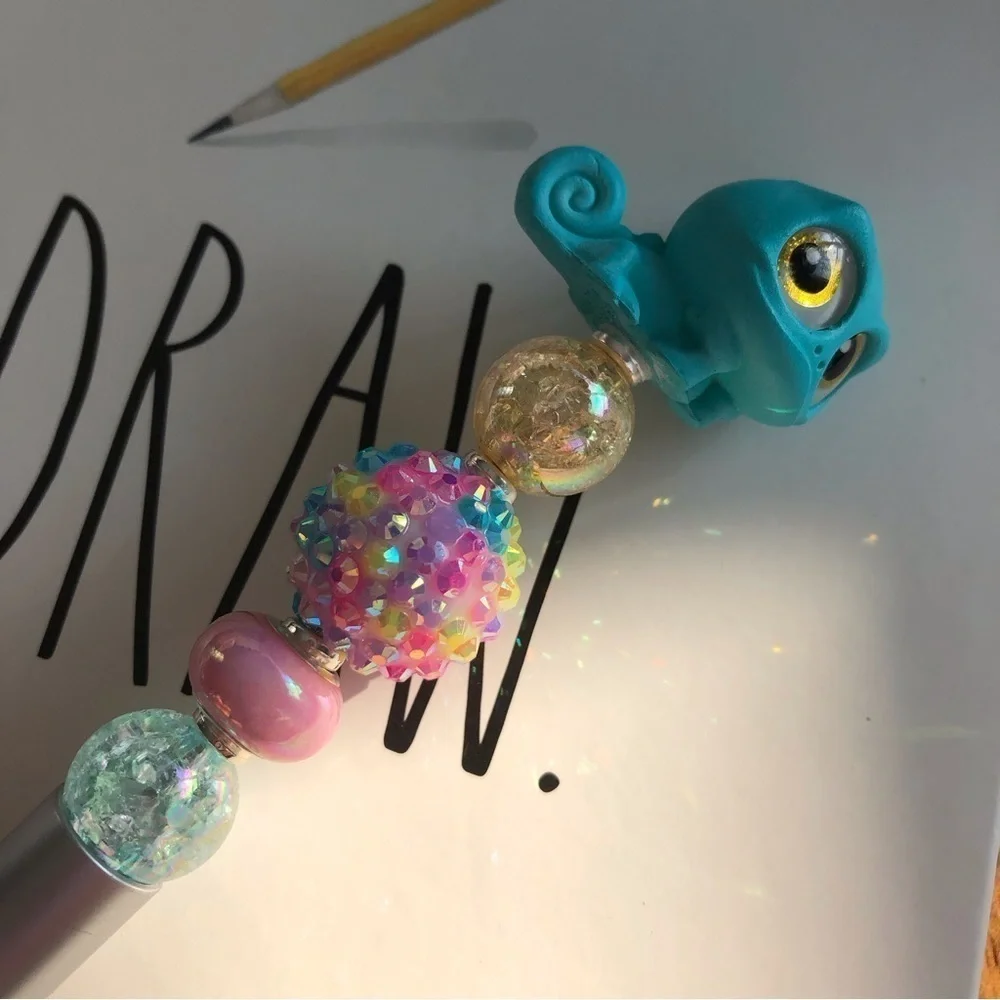 Disney Doorables: Tangled: Pascal handmade beaded pen
